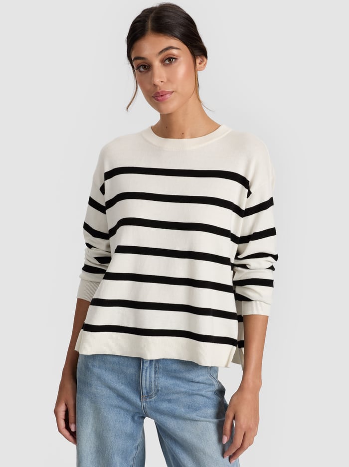 PATTERSON EASY PULLOVER - SOFT WHITE/BLACK - Alice And Olivia