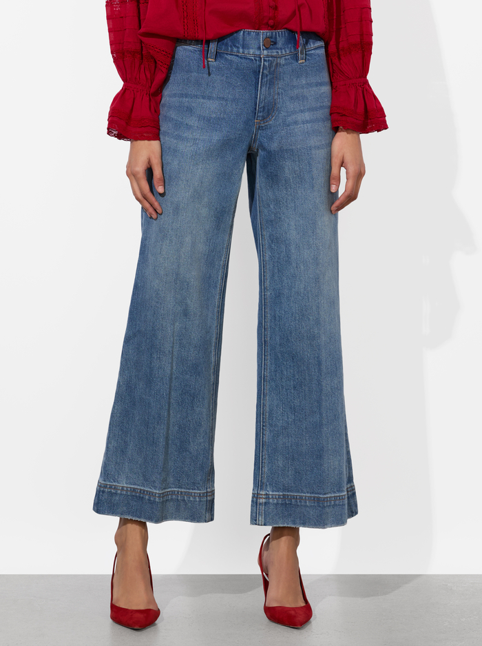 SLAY ANKLE JEAN - AVERY BLUE - Alice And Olivia