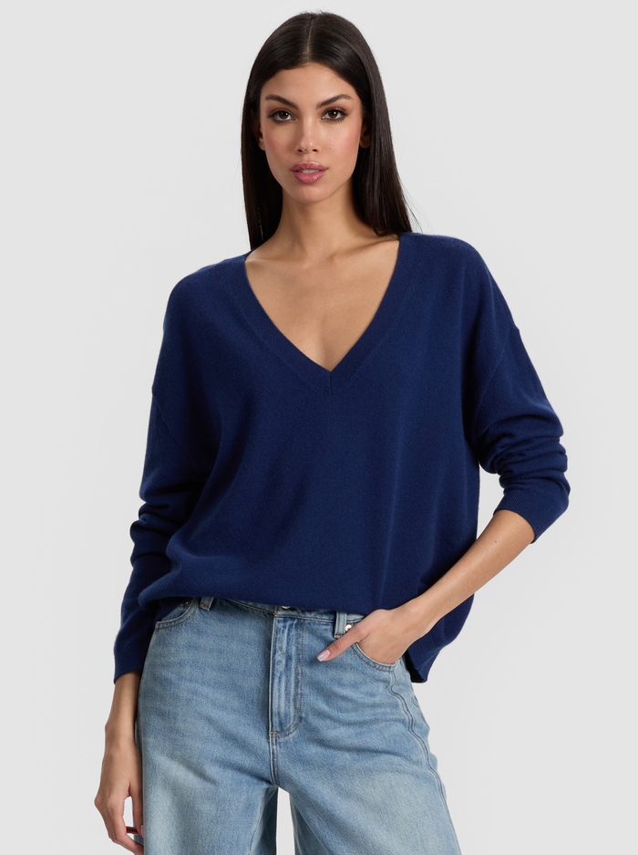 WILLIAMS PULLOVER - INDIGO - Alice And Olivia